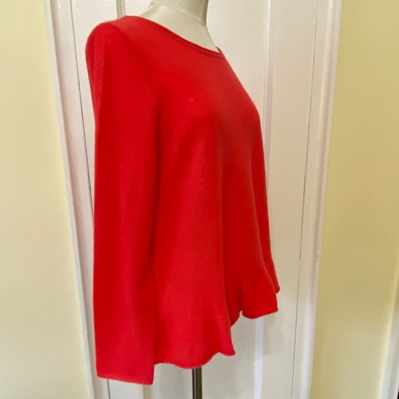 New- Barneys New York Cashmere Sweater with tag - Picture 10 of 14